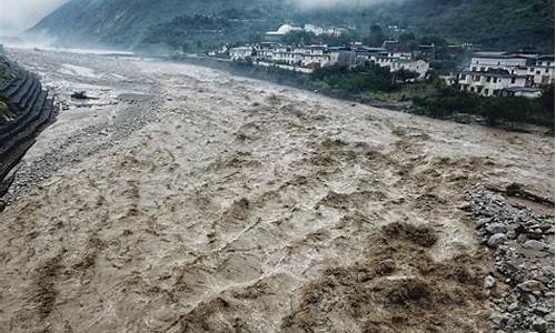 用风平浪静和山崩地裂造句_用山崩地裂和风平浪静造句子